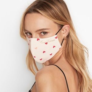 Victoria Secret Face Mask (red hearts)